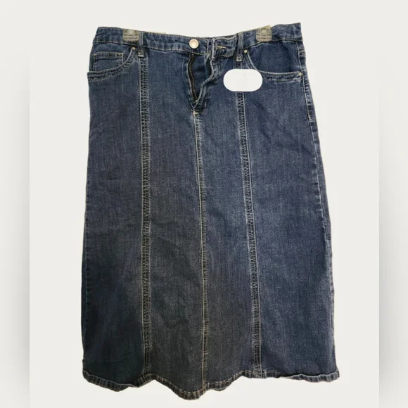 Christopher & Banks Denim Skirt - Picture 2 of 4